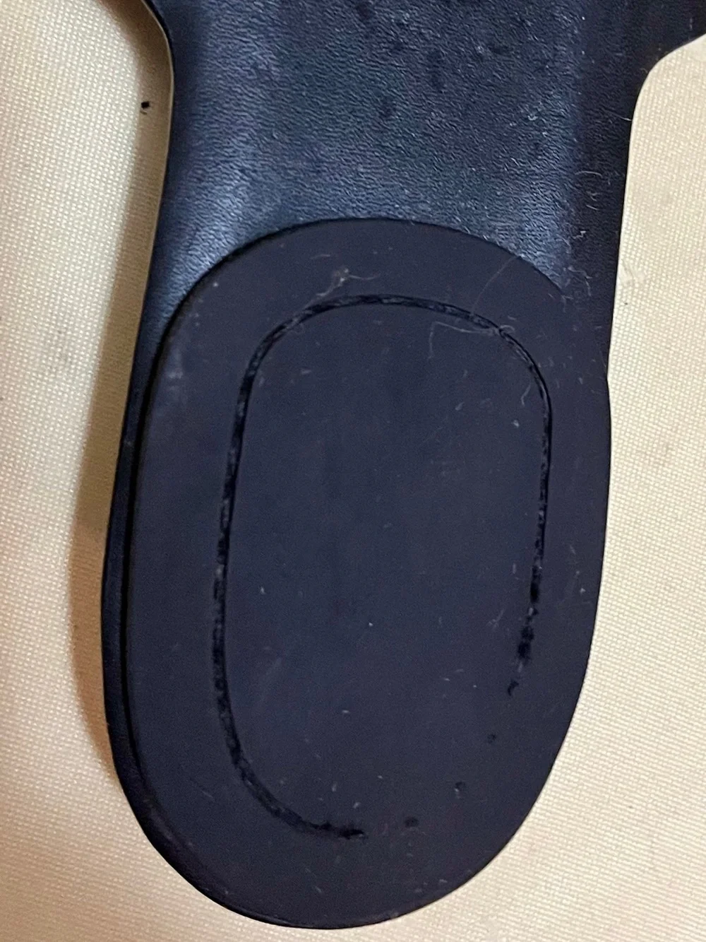 Tory Burch Black Leather Slip-on Sandals Size 7 Gently used condition